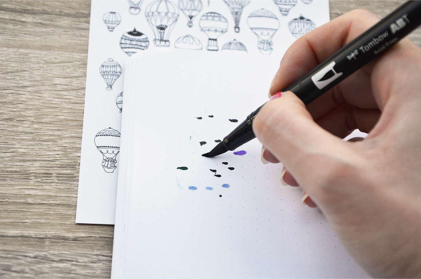 Kaligrafia - czym różnią się od siebie brush peny 03 Jak wybrać dobry brush pen do kaligrafii?